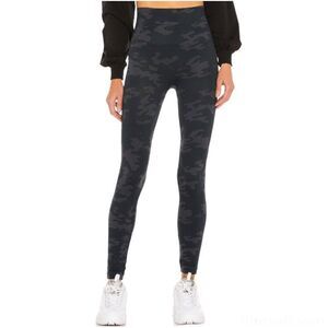 Spanx Look at Me Now Seamless Leggings Black Camo Size S